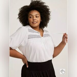 TORRID 00 XL 0X White Cotton Blouse Black Stitch Detail R $49